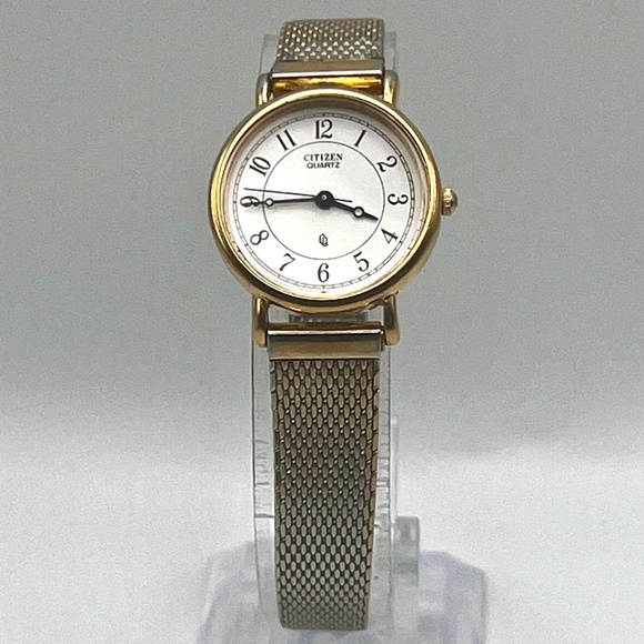 Citizen Vintage Round Gold and Silver tones Ladies Watch Working - Picture 1 of 8